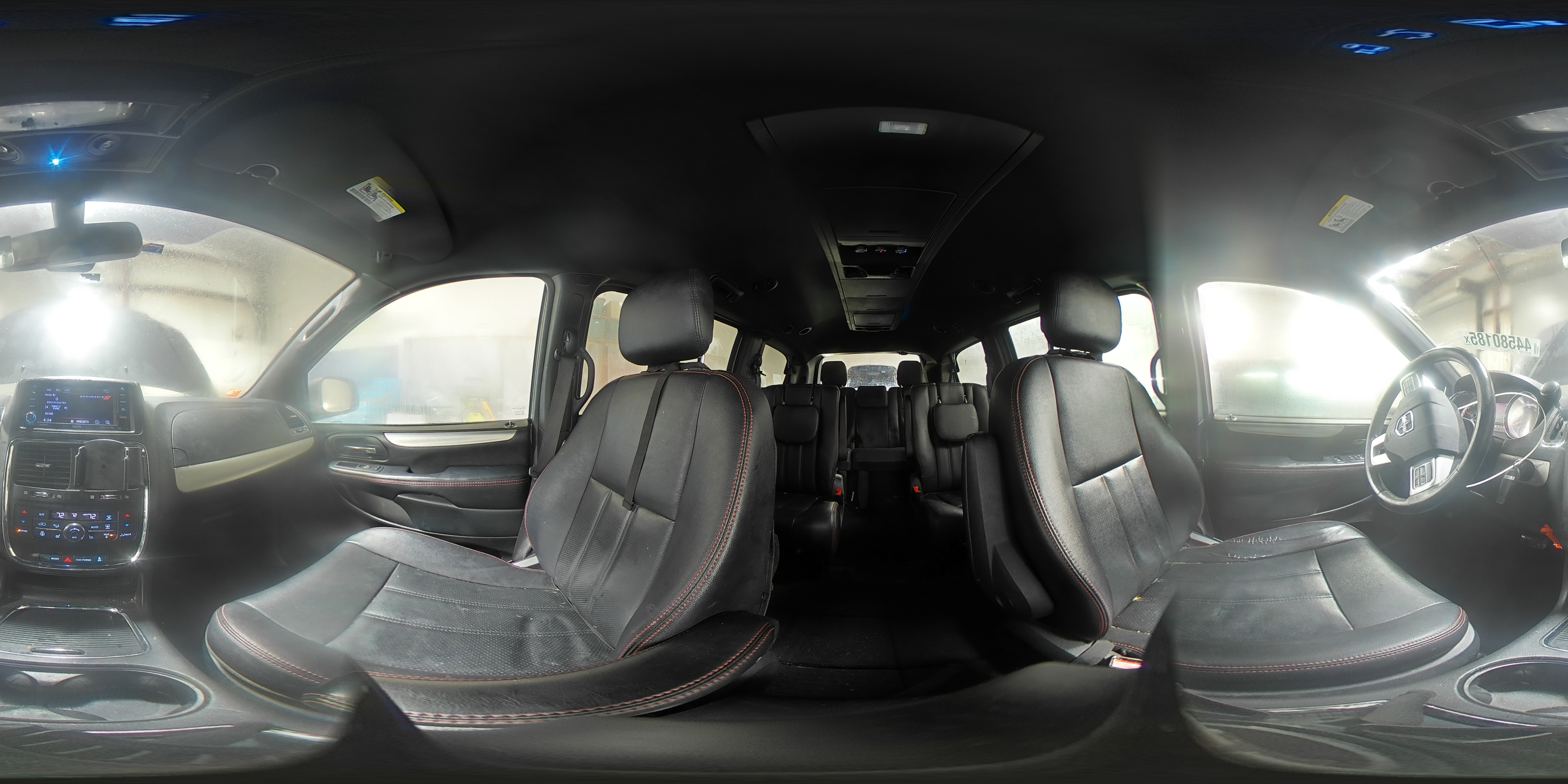 2019 Dodge Caravan - Image 15