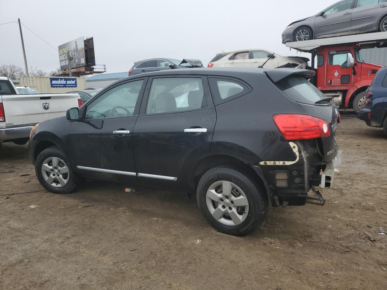 2011 Nissan Rogue - Image 2