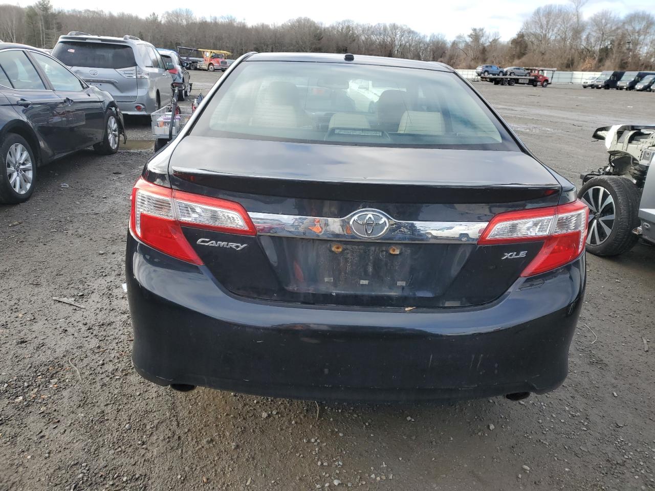 2012 Toyota Camry - Image 6