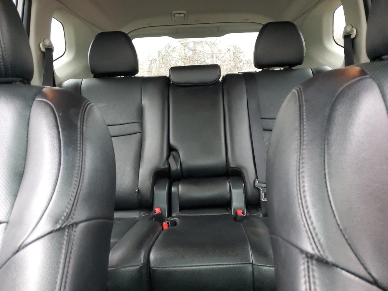 2016 Nissan Rogue - Image 10