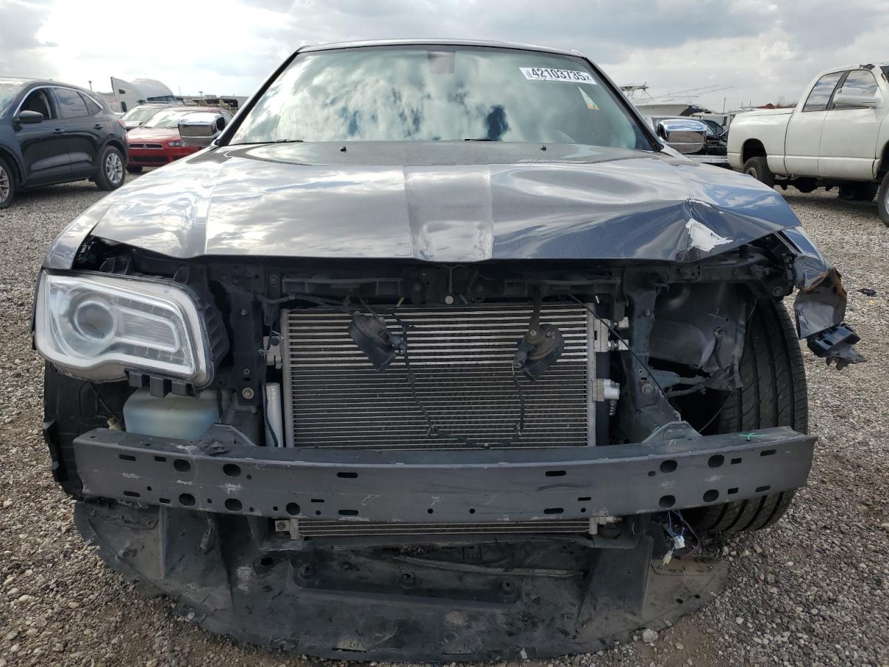 2018 Chrysler 300 - Image 5