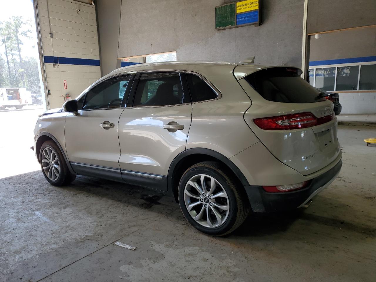 2017 Lincoln MKC - Image 2