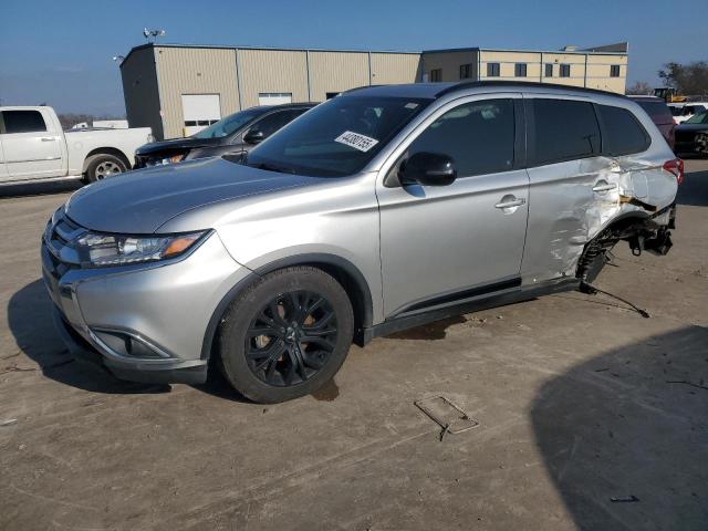  MITSUBISHI OUTLANDER 2018 Сріблястий