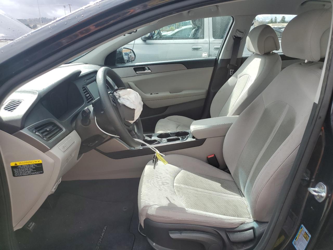 2016 Hyundai Sonata - Image 7