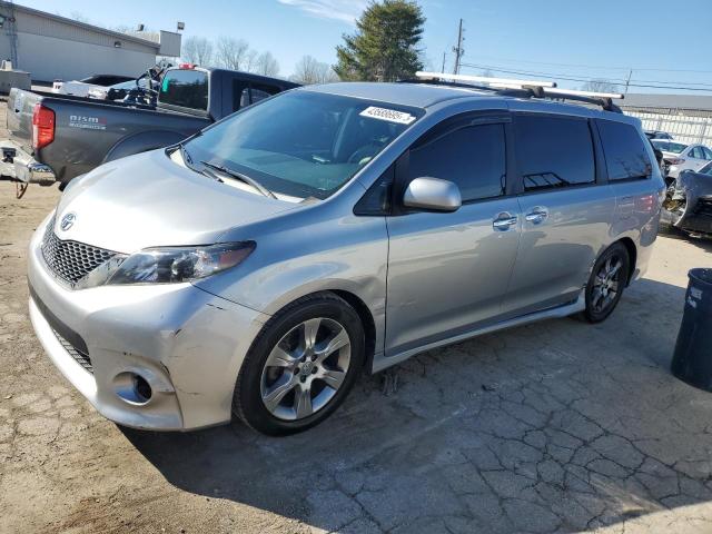 2013 Toyota Sienna Sport