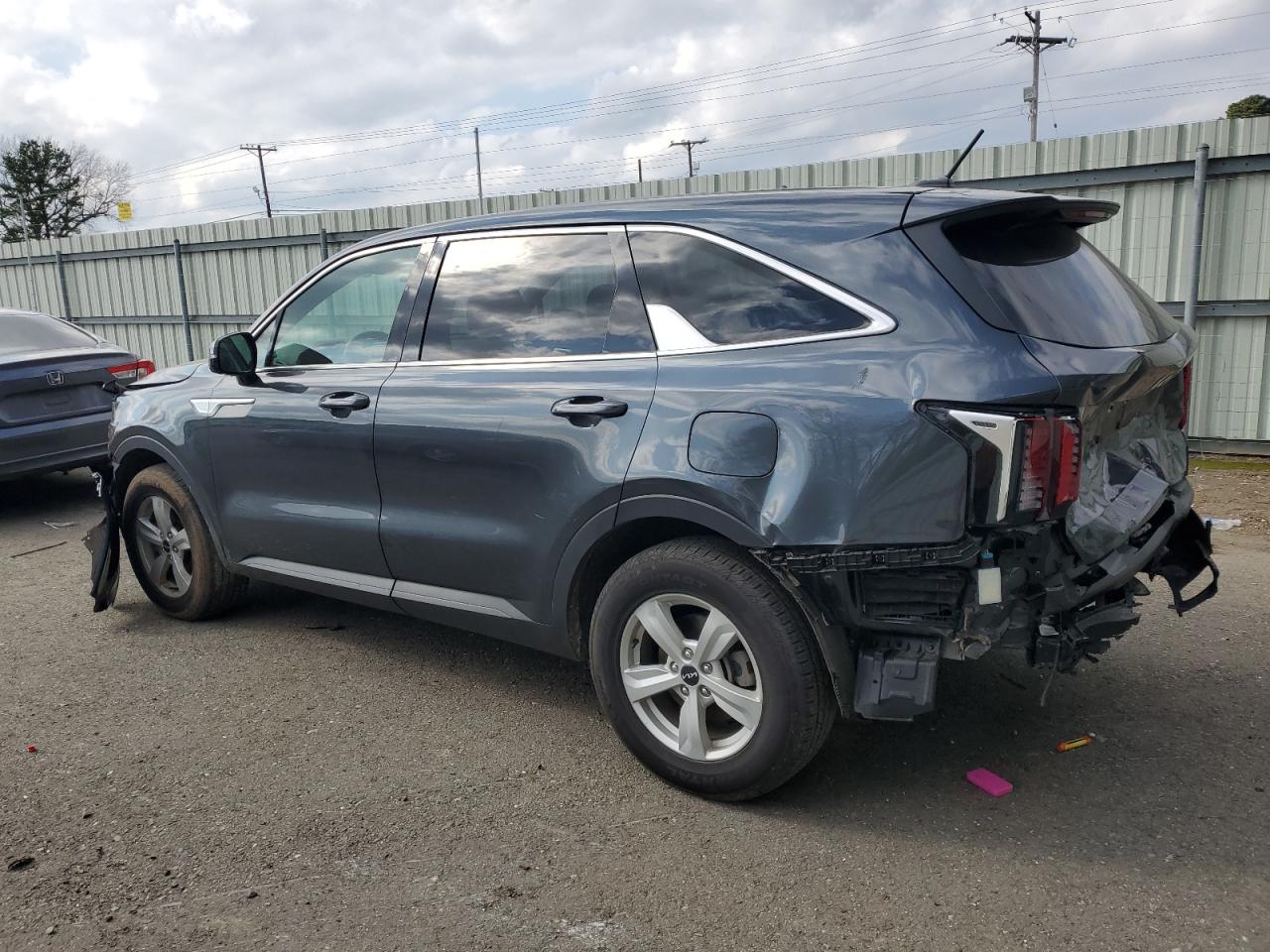 2023 Kia Sorento - Image 2