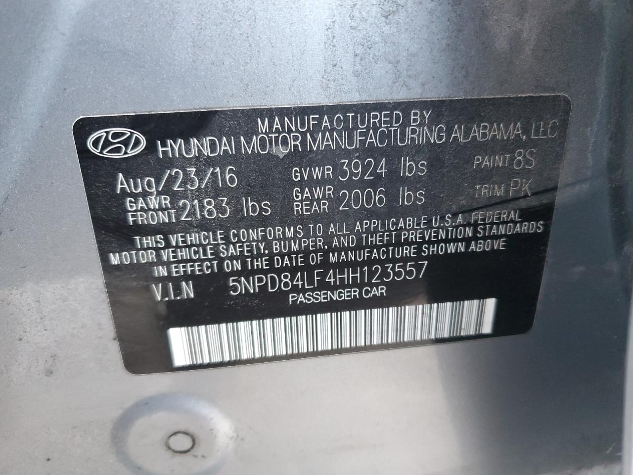 2017 Hyundai Elantra - Image 12