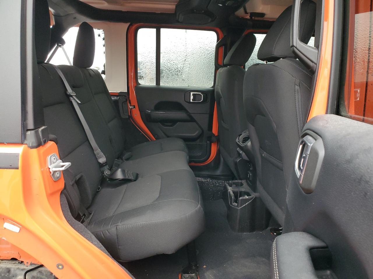 2018 Jeep Wrangler - Image 11