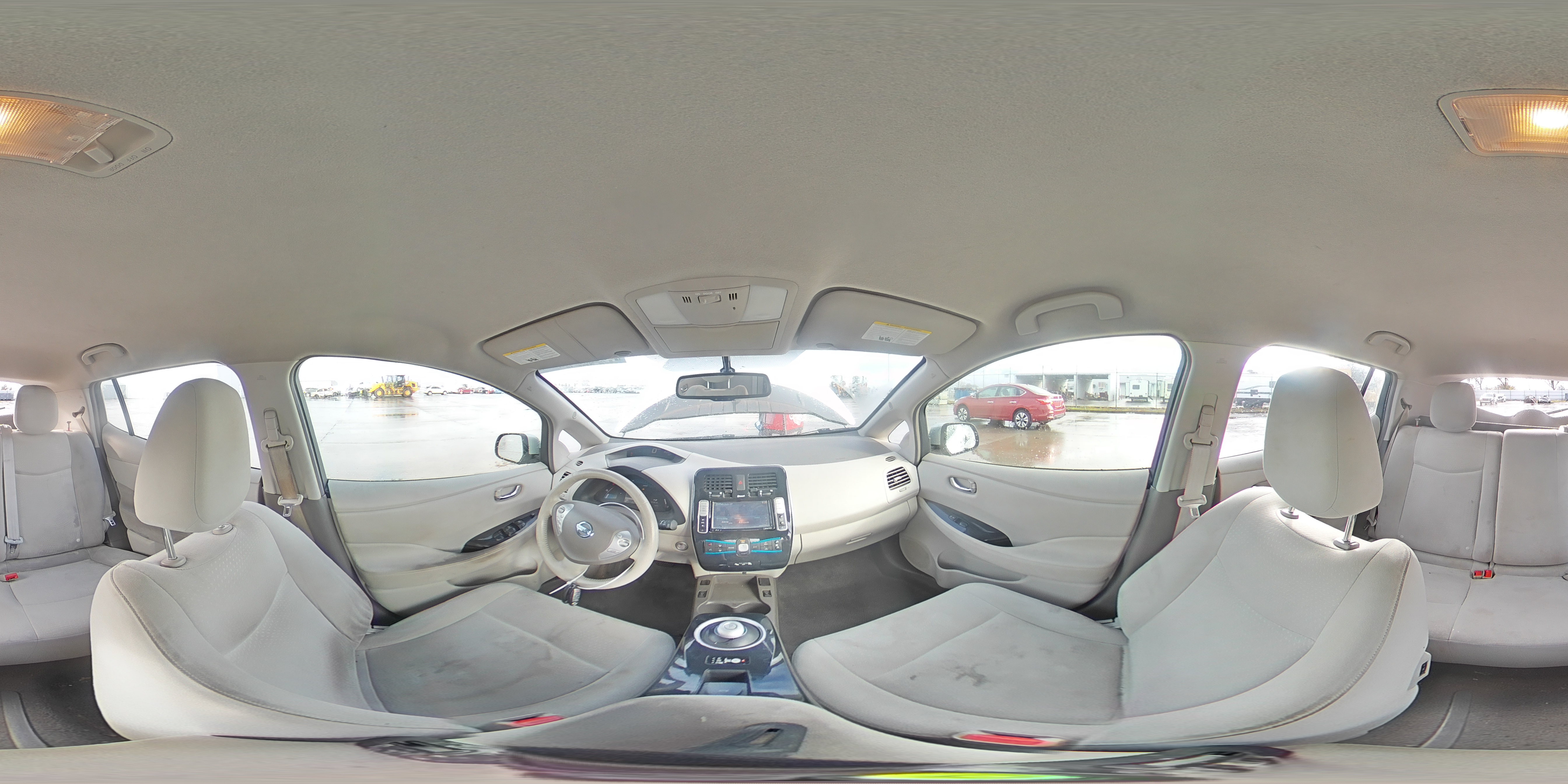 2012 Nissan Leaf - Image 12