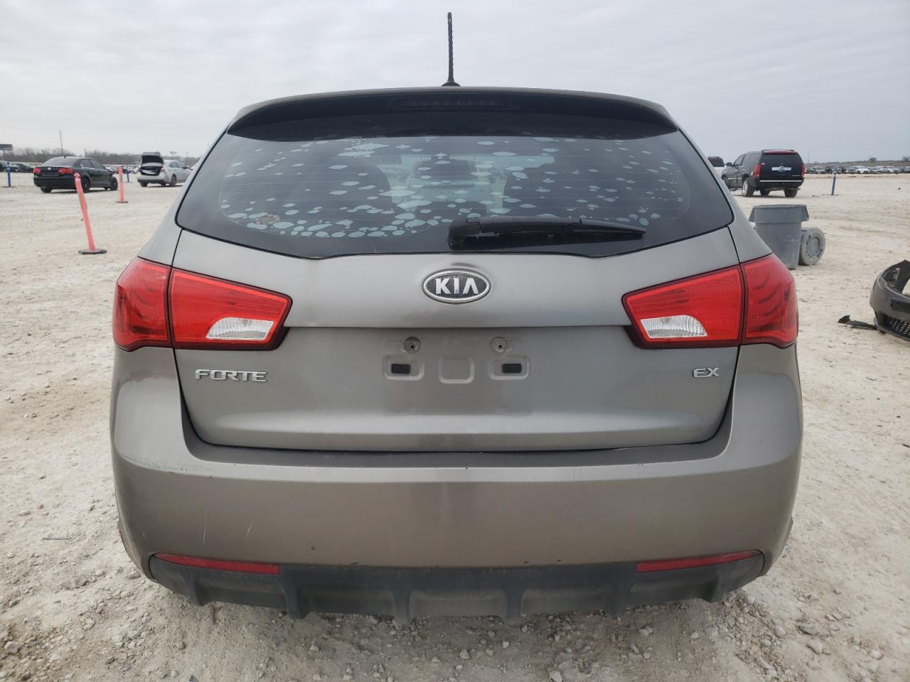 2011 Kia Forte - Image 6