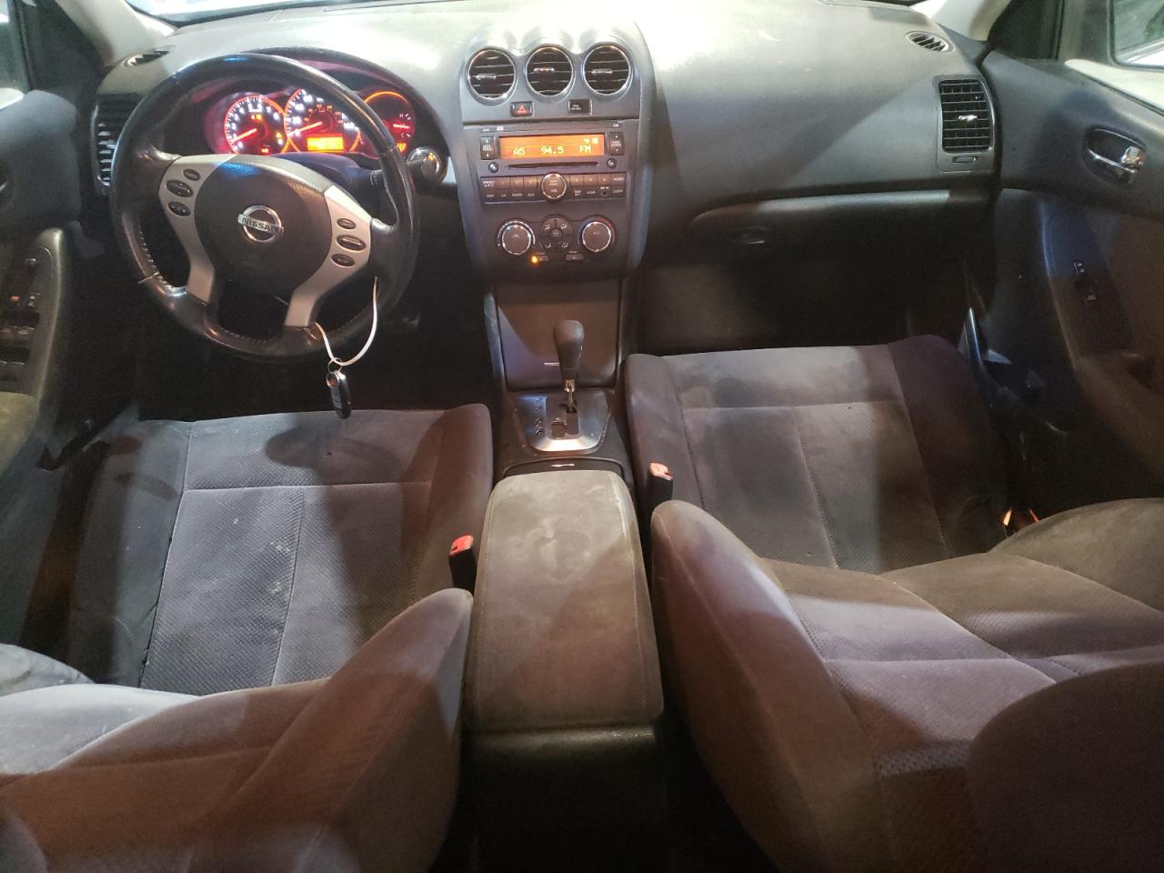 2009 Nissan Altima - Image 8
