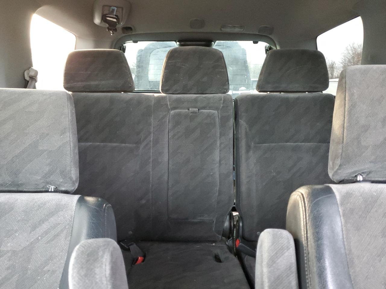 2002 Honda CR-V - Image 10