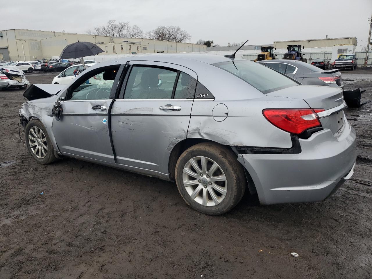 2014 Chrysler 200 - Image 2
