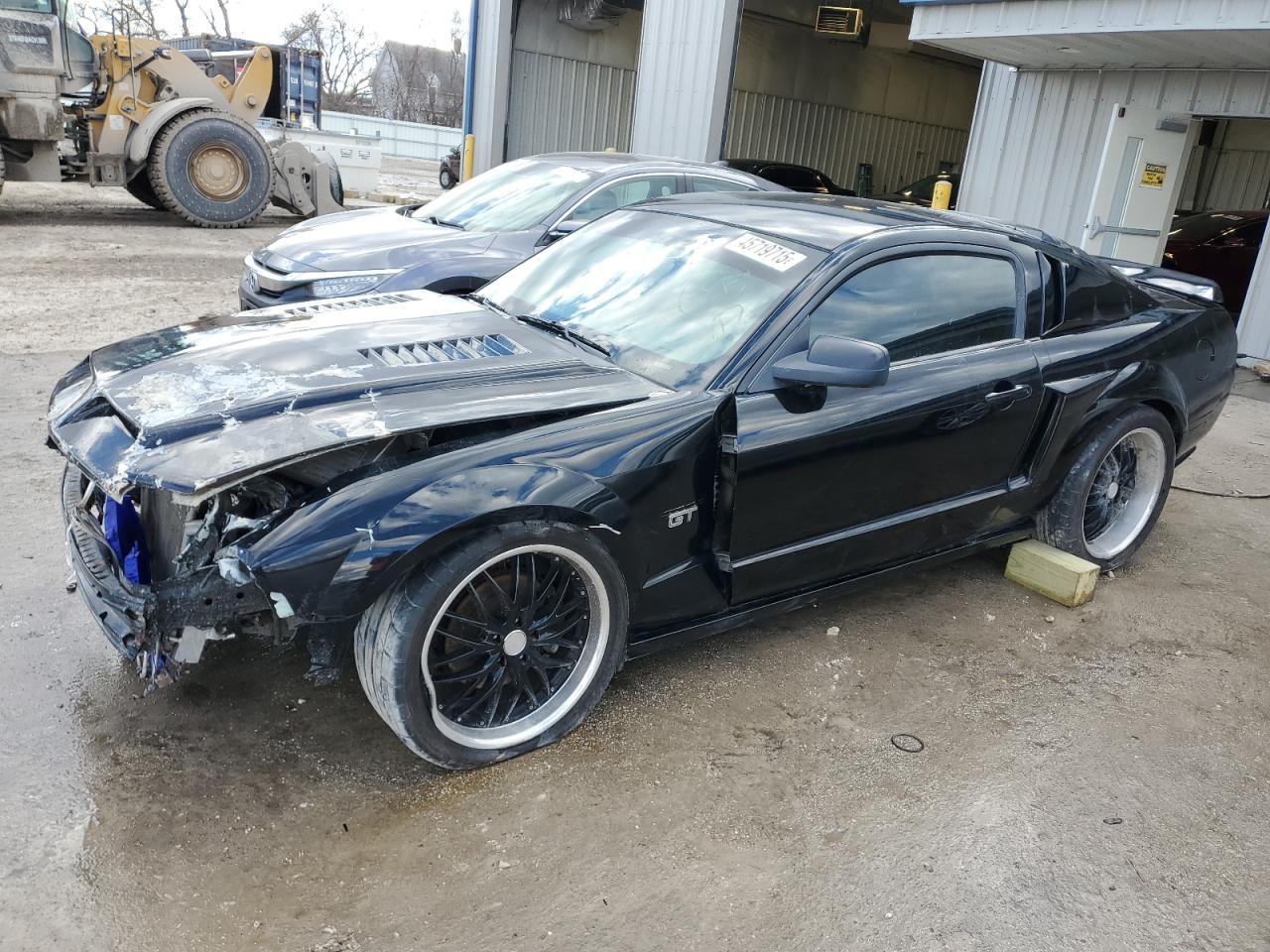 2005 Ford Mustang Gt for Sale in Franklin, WI - Front End