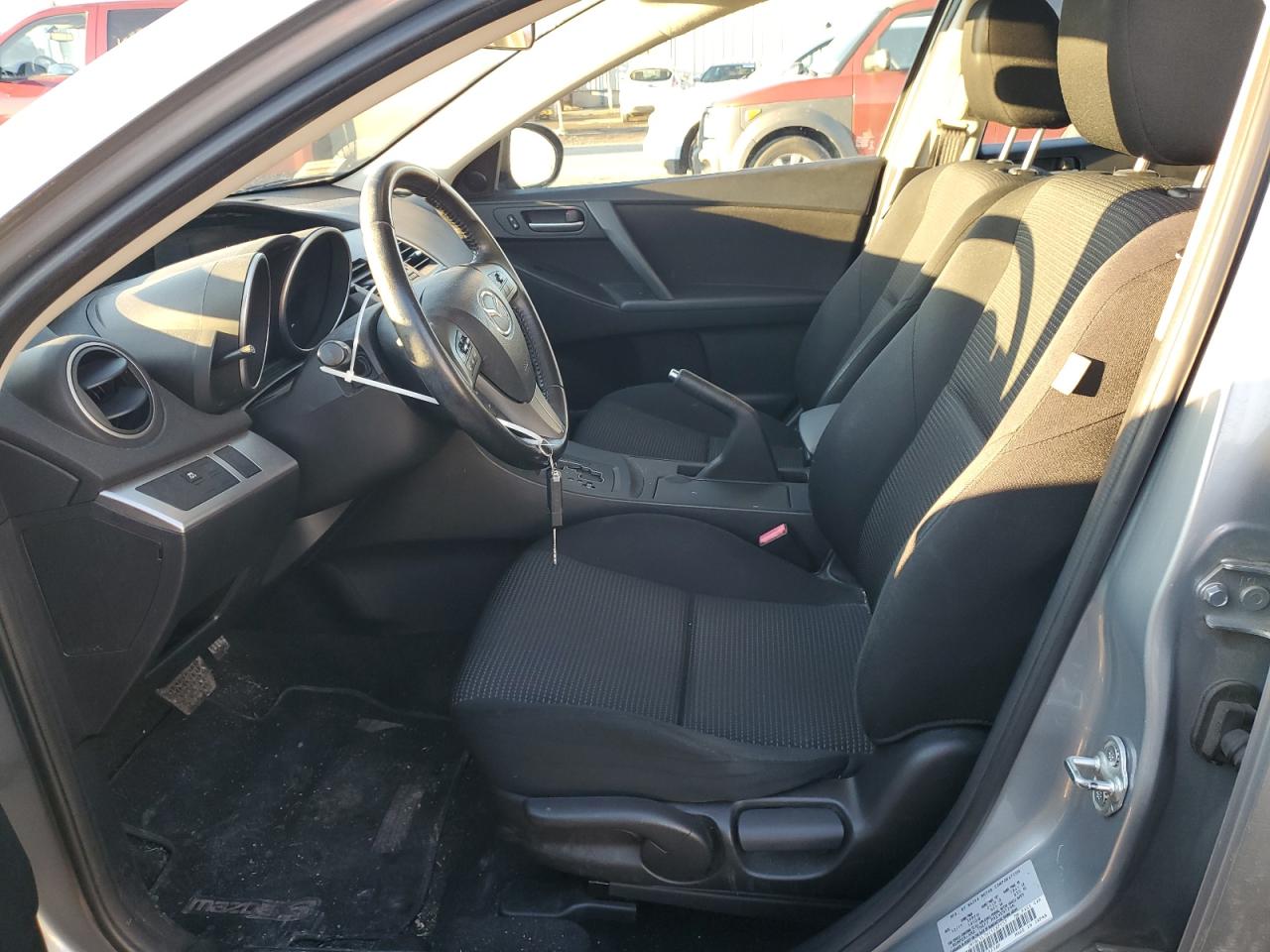 2012 Mazda 3 - Image 7
