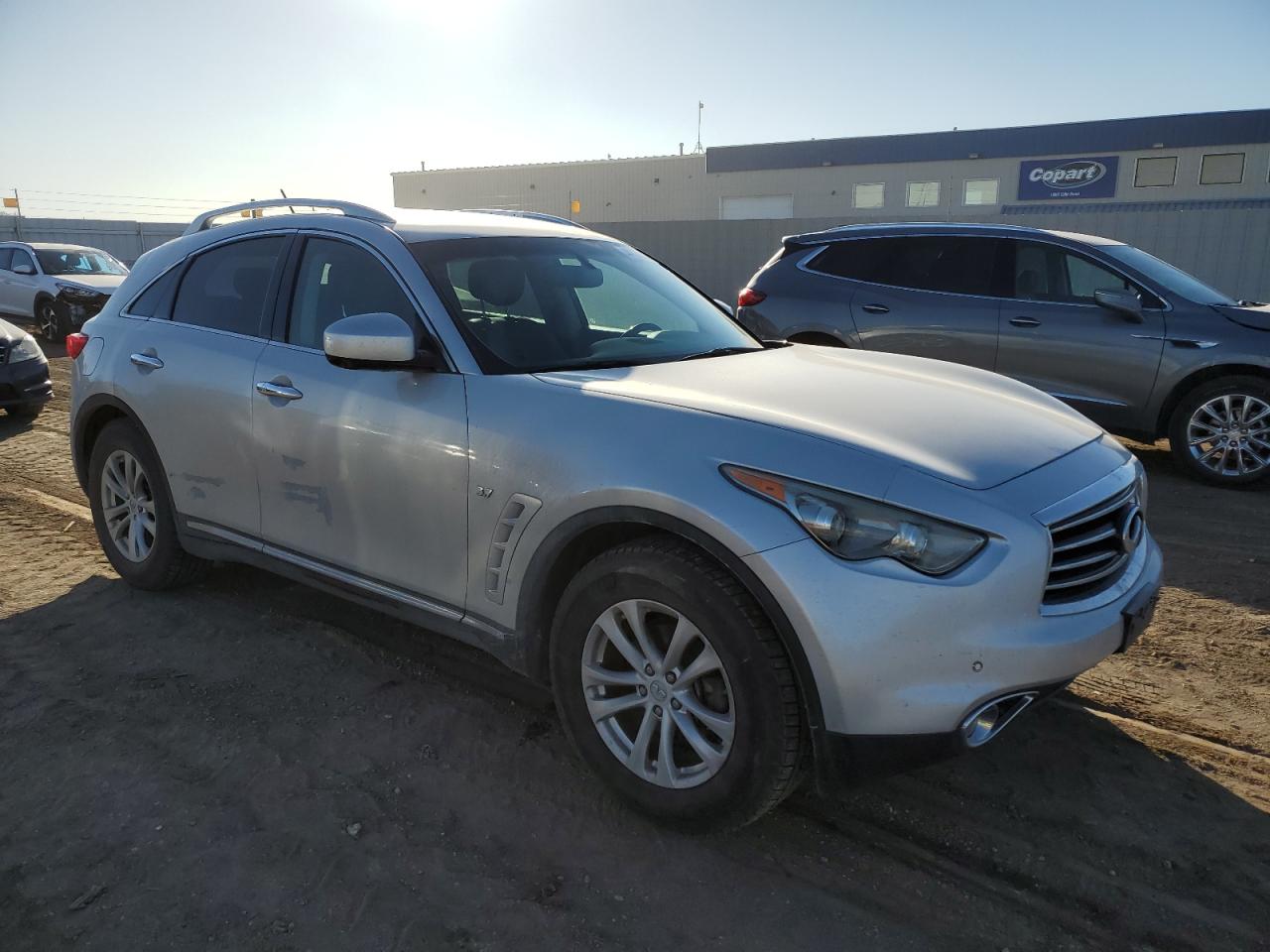 2015 Infiniti QX70 - Image 4