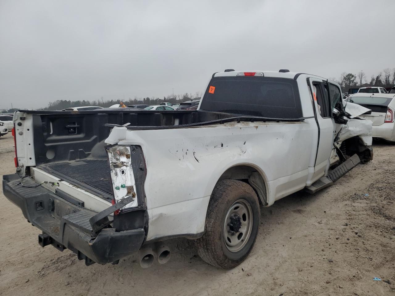 2022 Ford F250 - Image 4