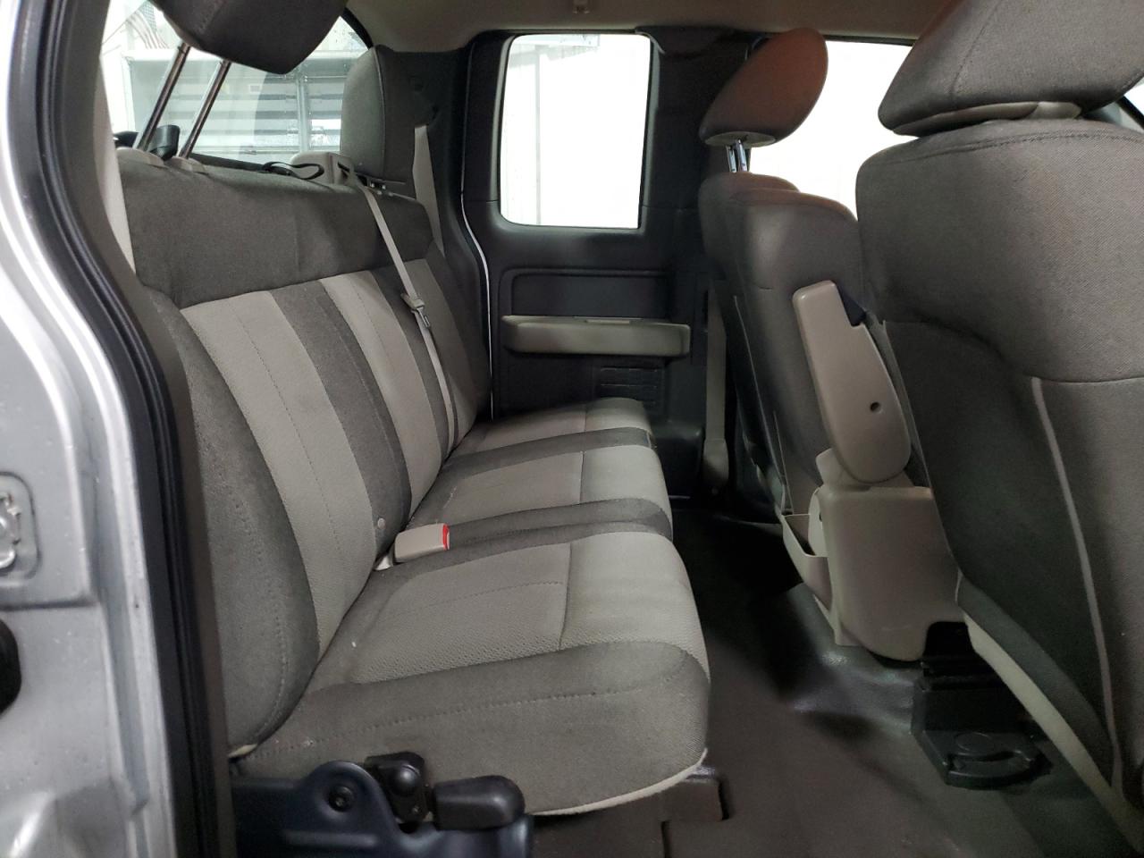 2010 Ford F-150 - Image 10