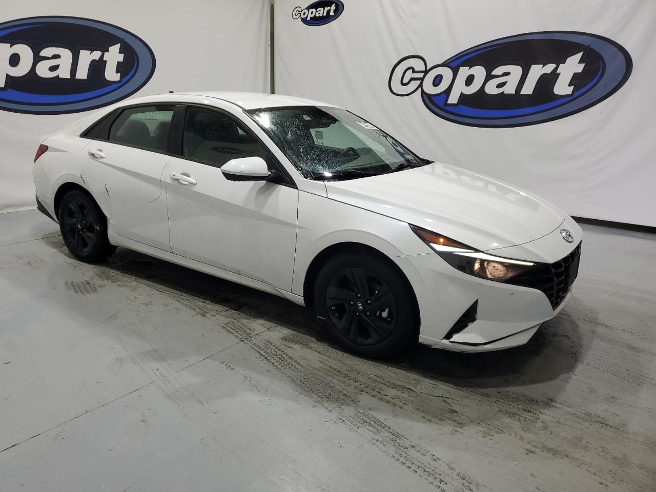2021 Hyundai Elantra - Image 4