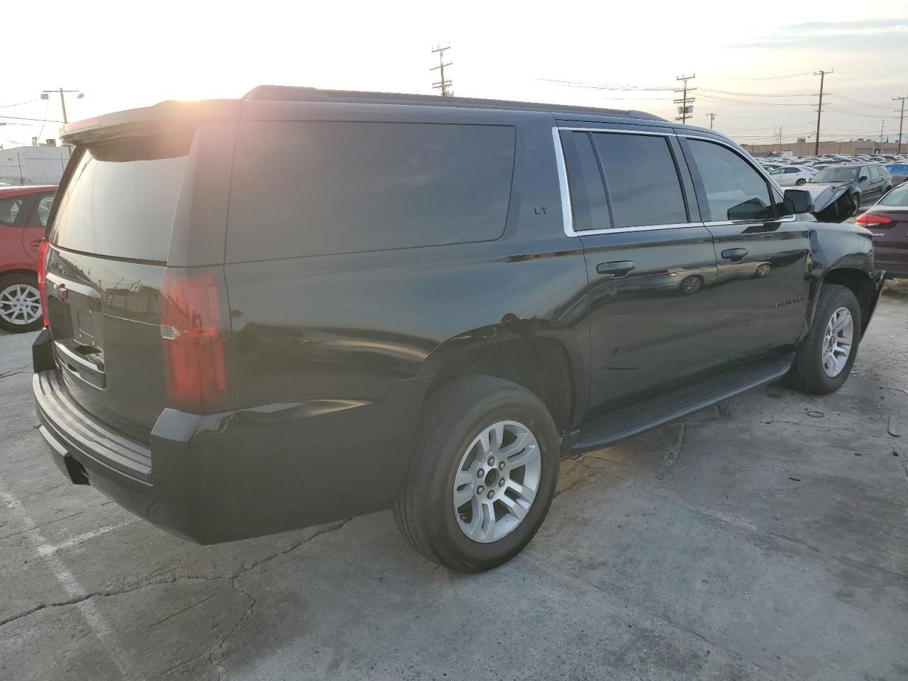 2019 Chevrolet Suburban - Image 3