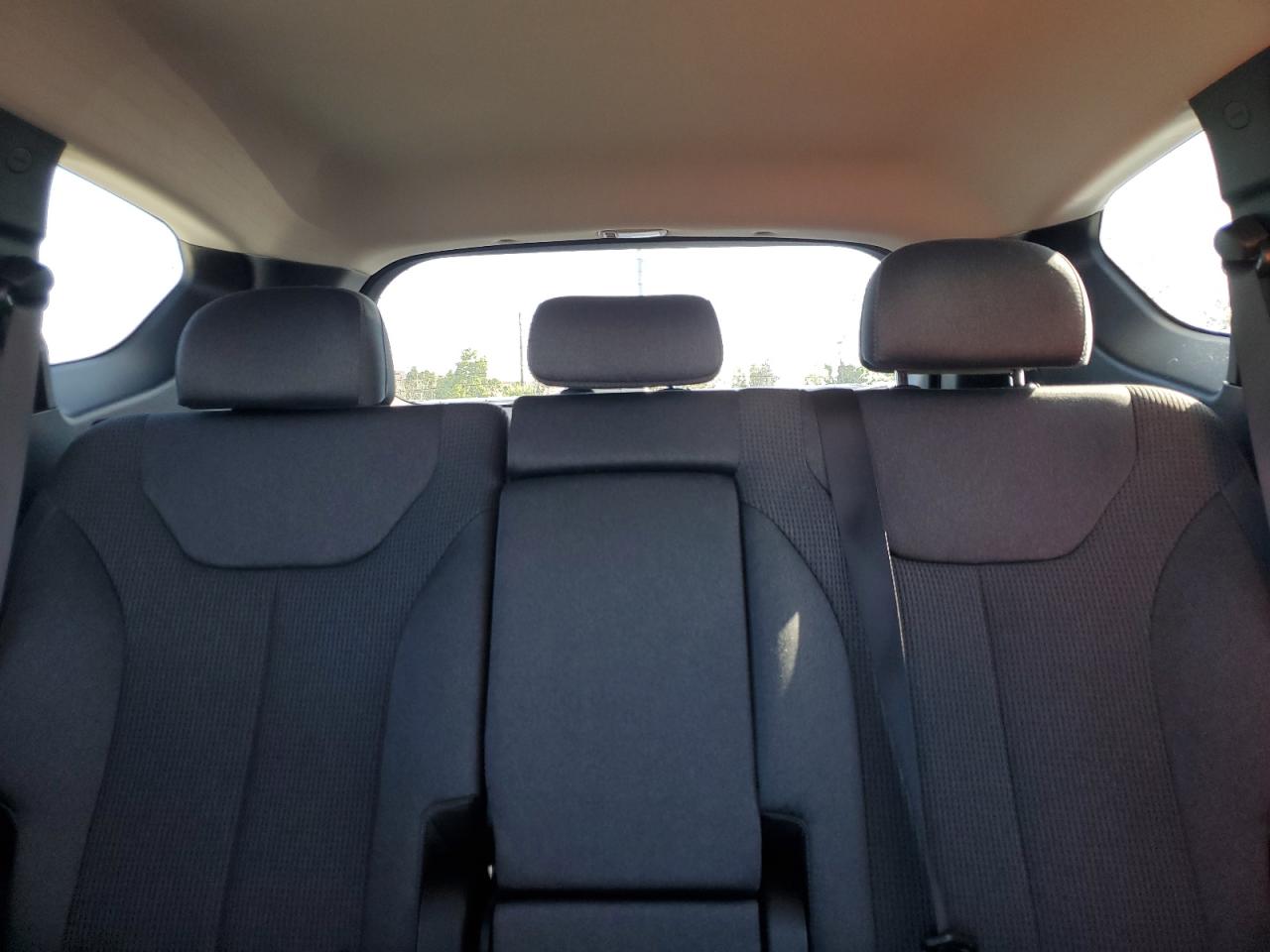 2022 Hyundai Santa Fe - Image 10