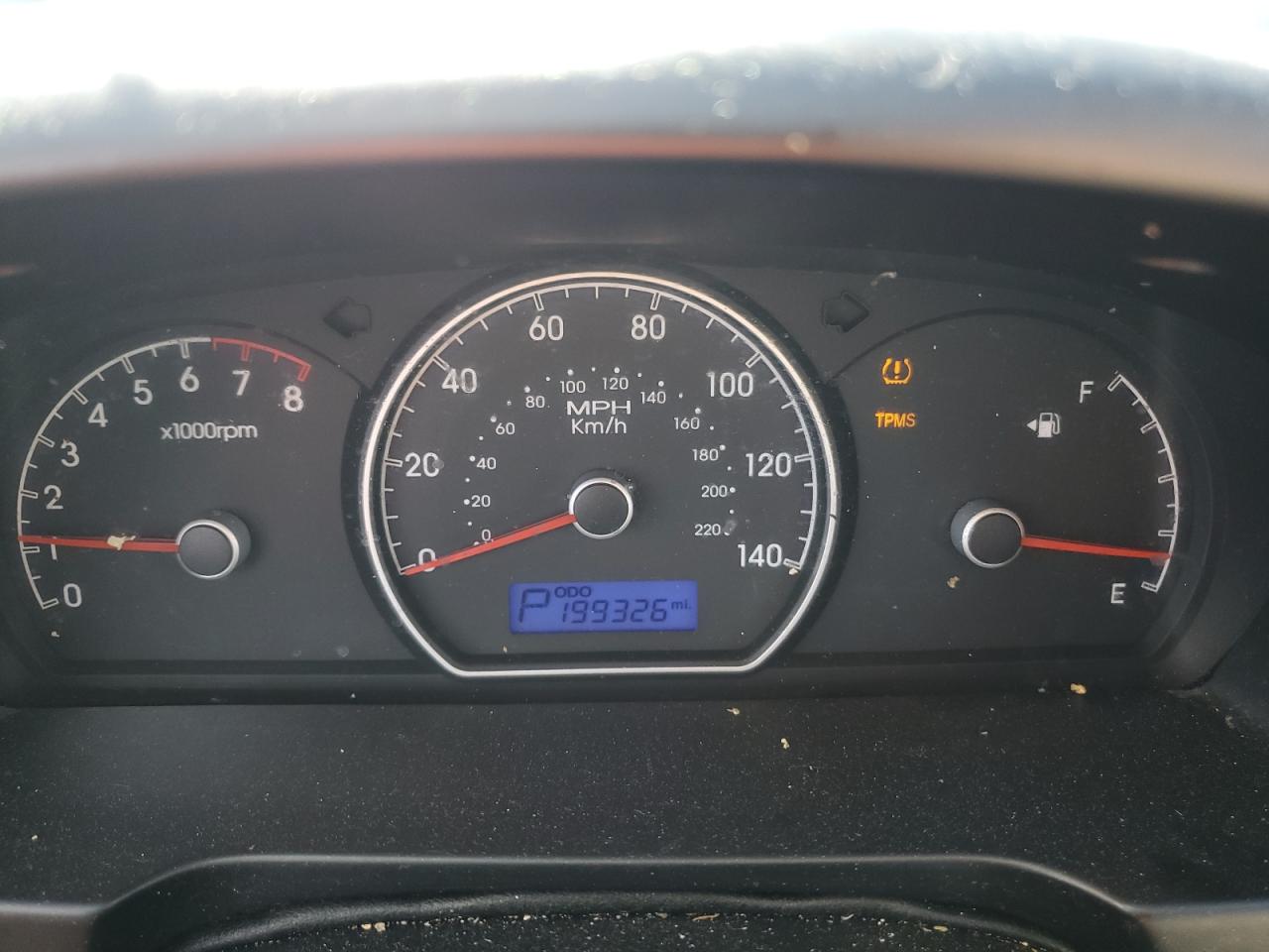 2010 Hyundai Elantra - Image 9