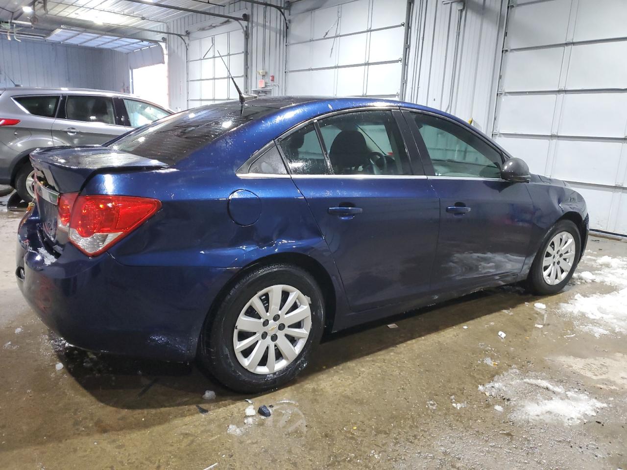 2011 Chevrolet Cruze - Image 3