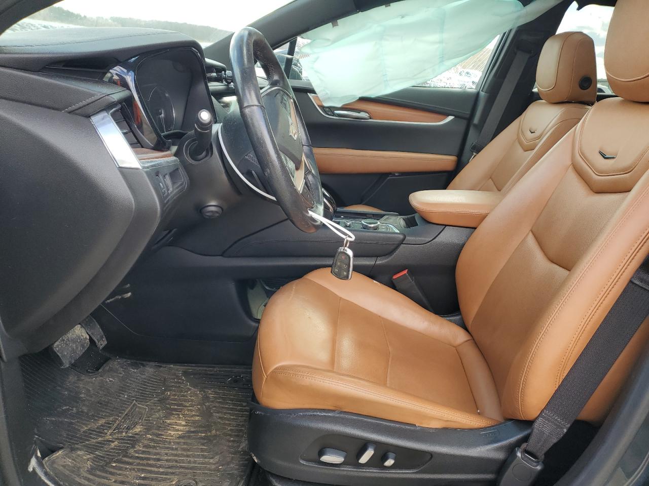 2020 Cadillac XT5 - Image 7