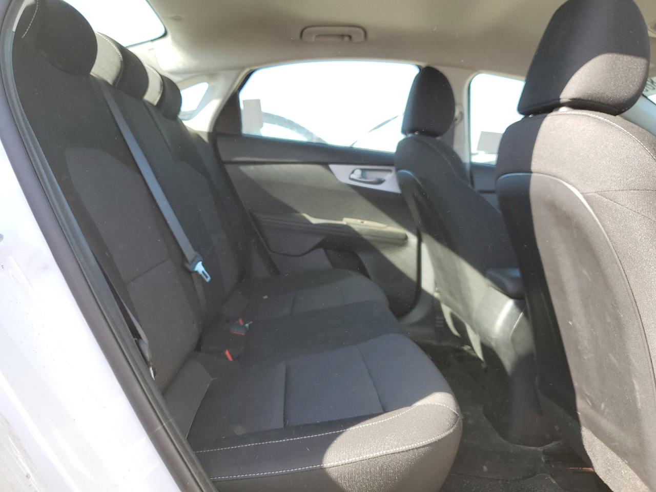 2024 Kia Forte - Image 10