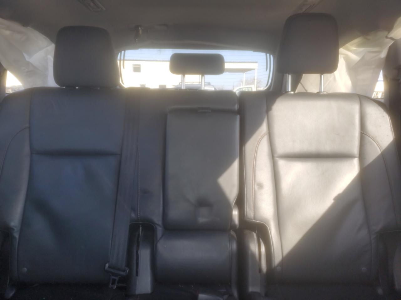 2015 Toyota Highlander - Image 10