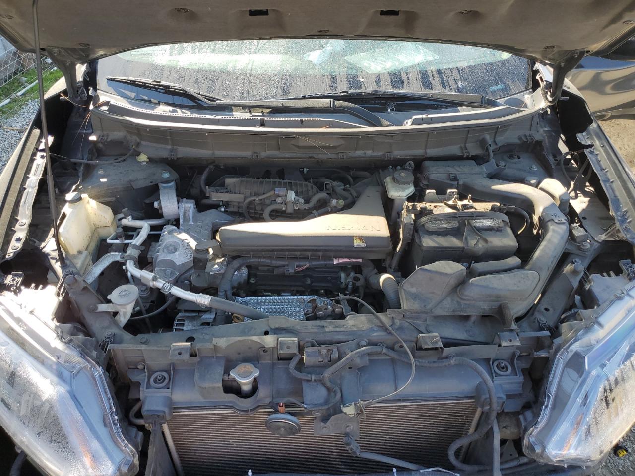 2016 Nissan Rogue - Image 12