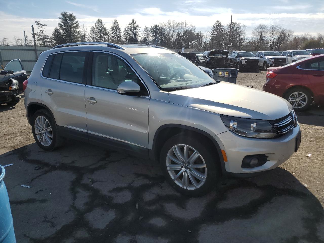 2015 Volkswagen Tiguan - Image 4