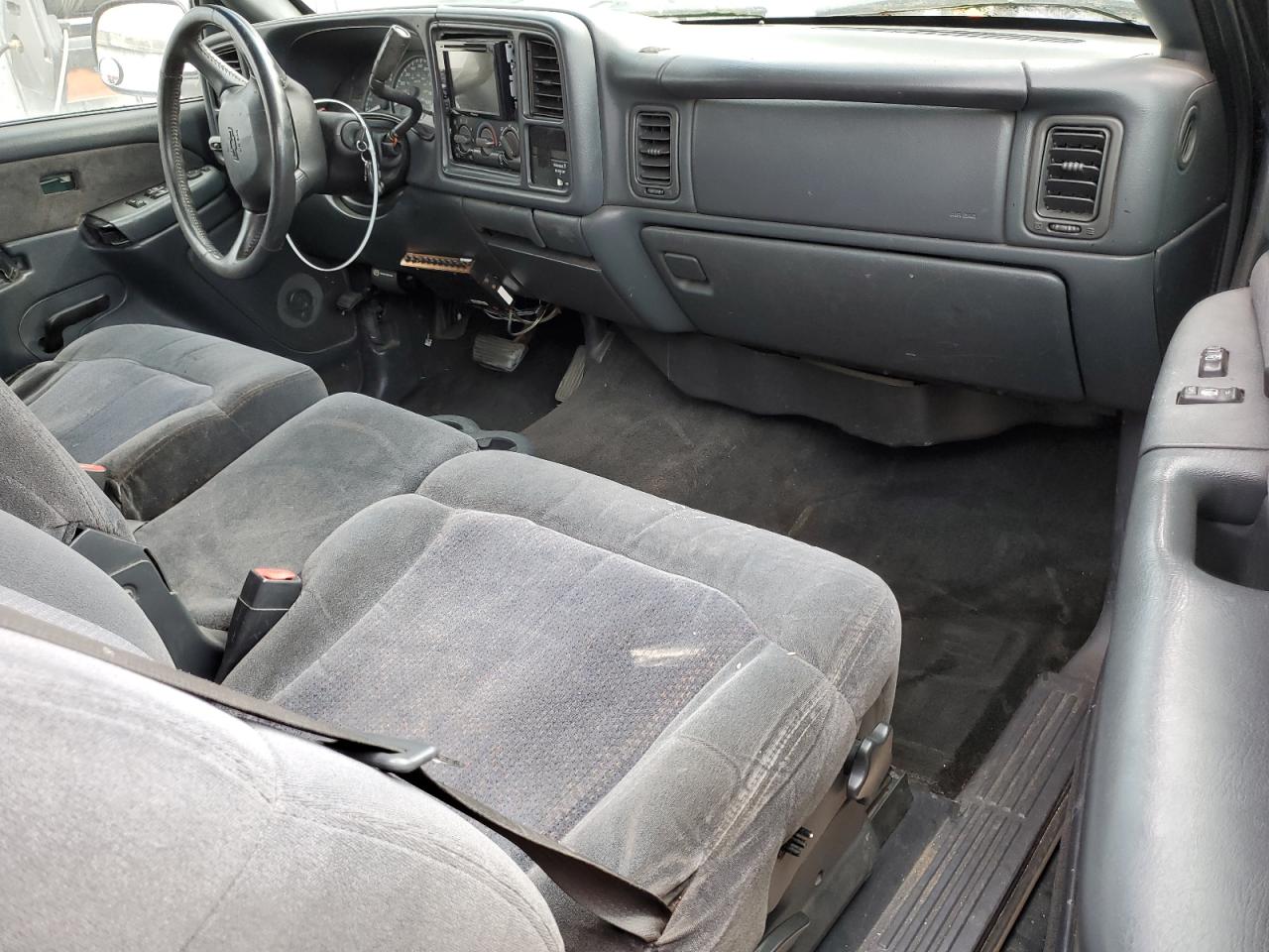 2001 Chevrolet Silverado - Image 8
