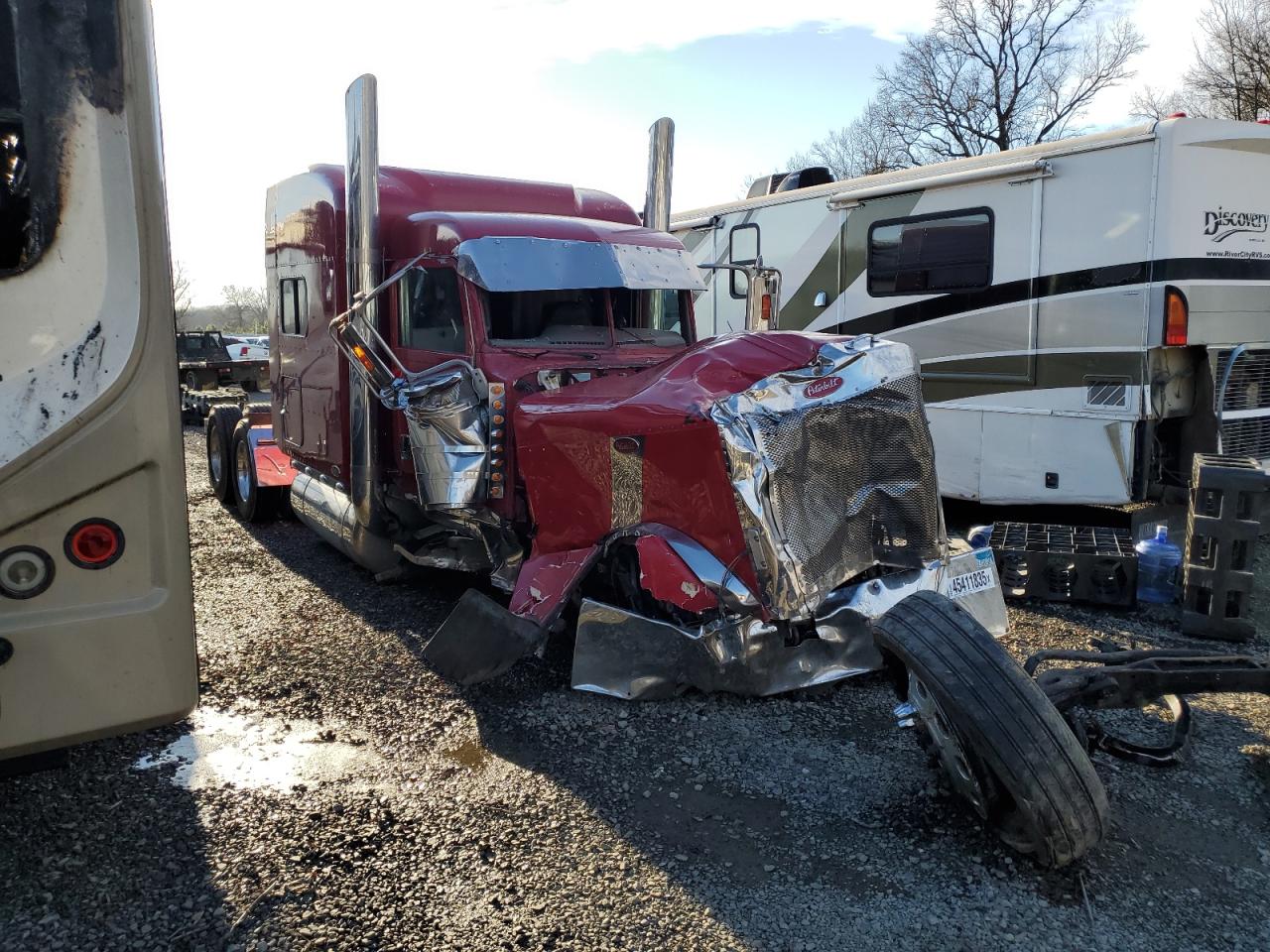 2007 Peterbilt 379 Semi Truck na sprzedaż w Conway, AR - All Over