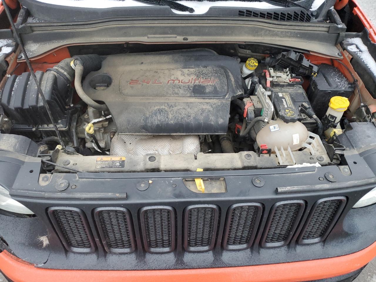 2017 Jeep Renegade - Image 12
