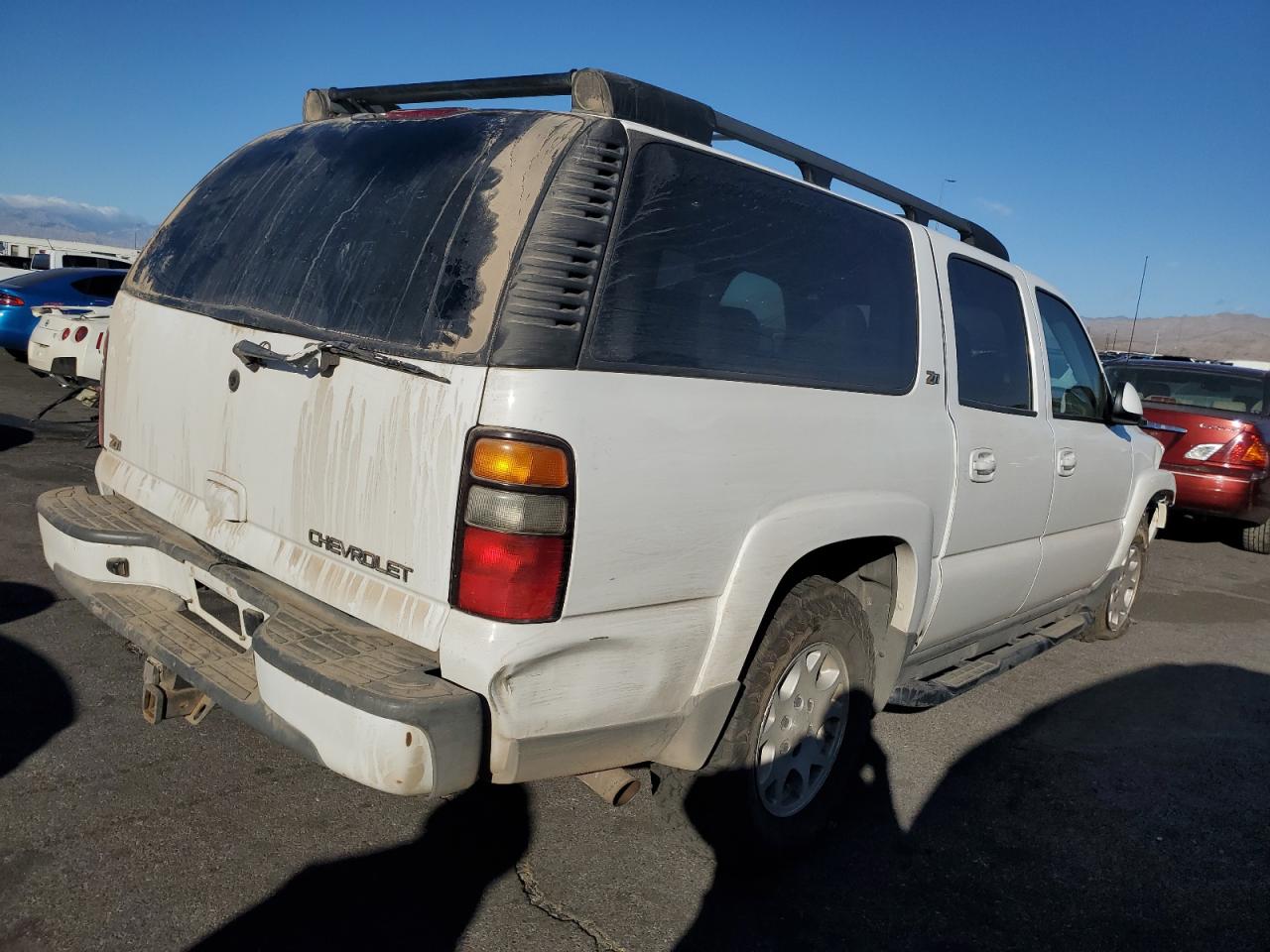 2004 Chevrolet Suburban - Image 3