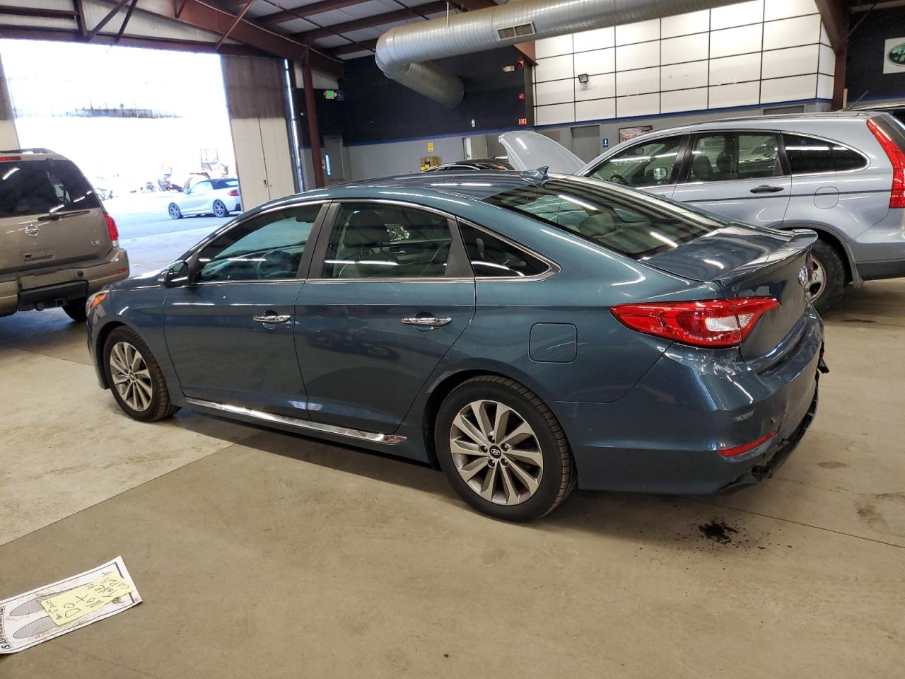 2016 Hyundai Sonata - Image 2