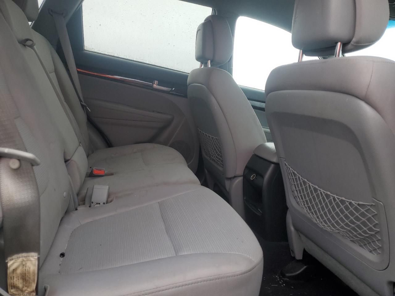 2014 Kia Sorento - Image 10