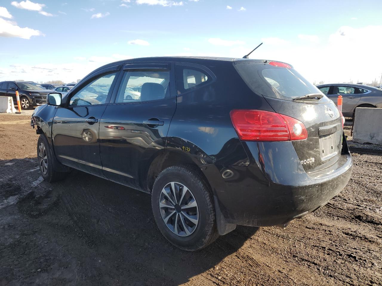 2009 Nissan Rogue - Image 2