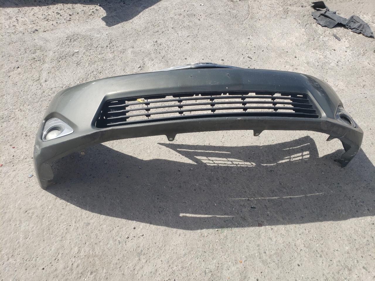 2012 Toyota Camry - Image 14