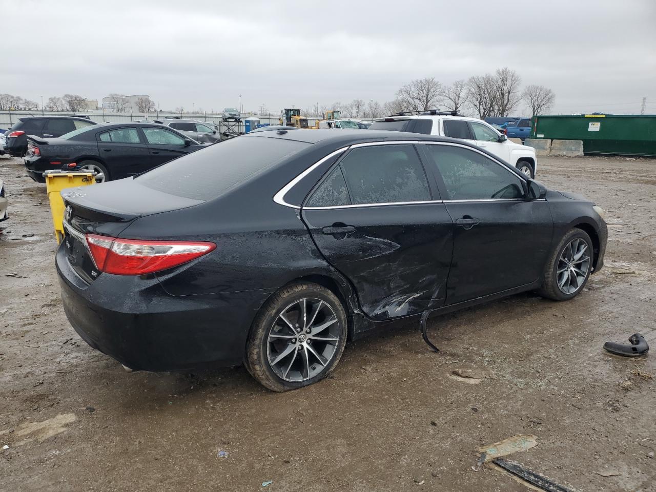 2015 Toyota Camry - Image 3