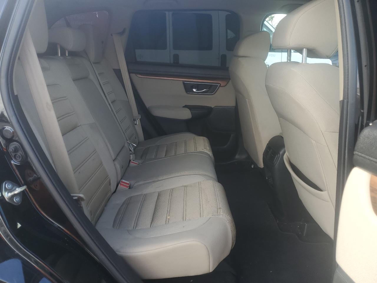 2017 Honda CR-V - Image 11