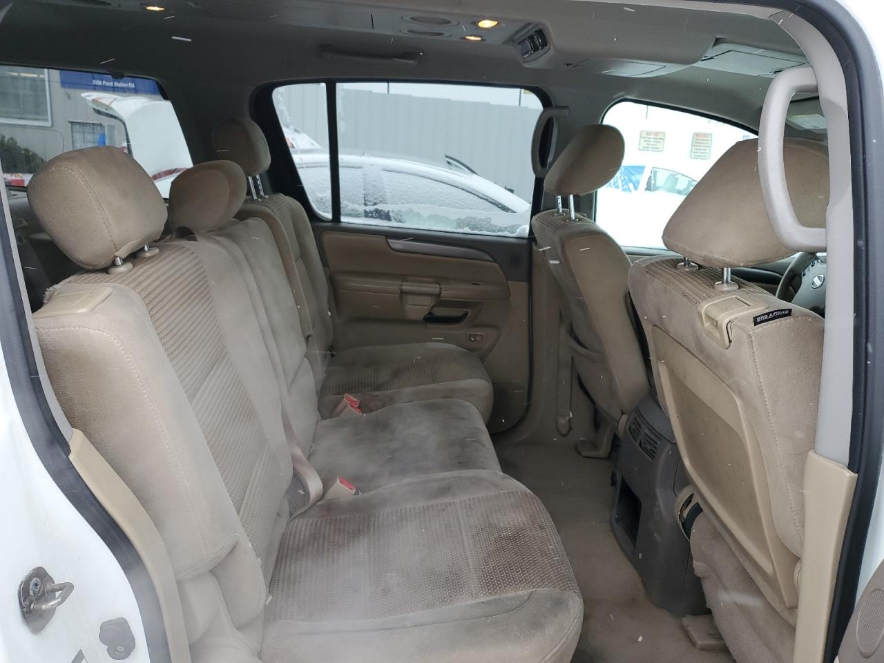 2010 Nissan Armada - Image 11