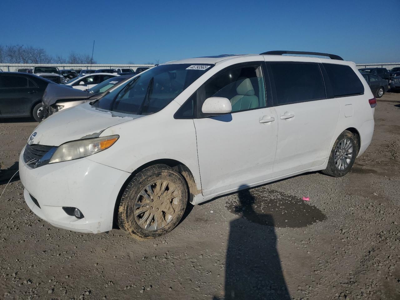 2011 Toyota Sienna - Image 1