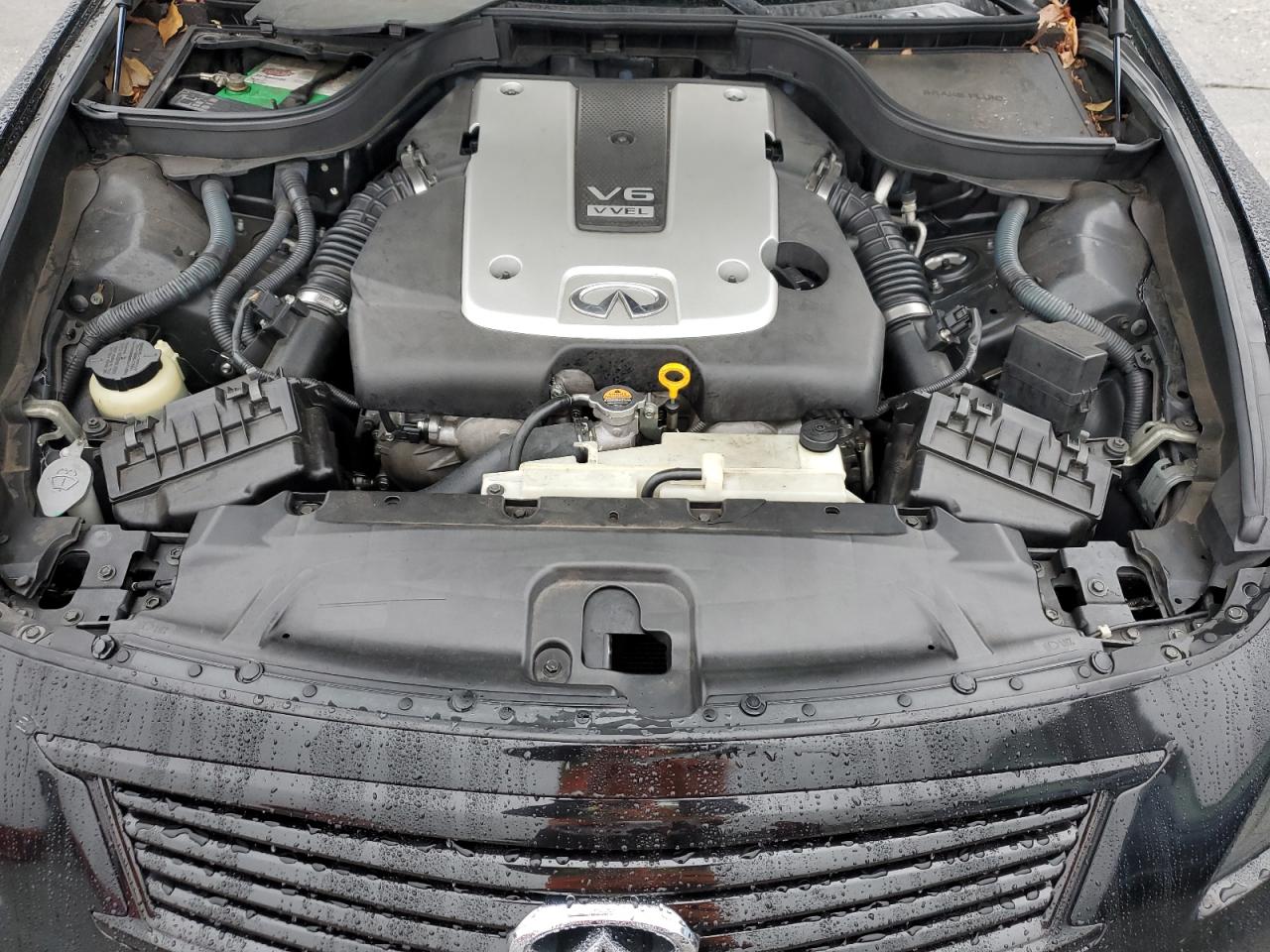 2012 Infiniti G - Image 12