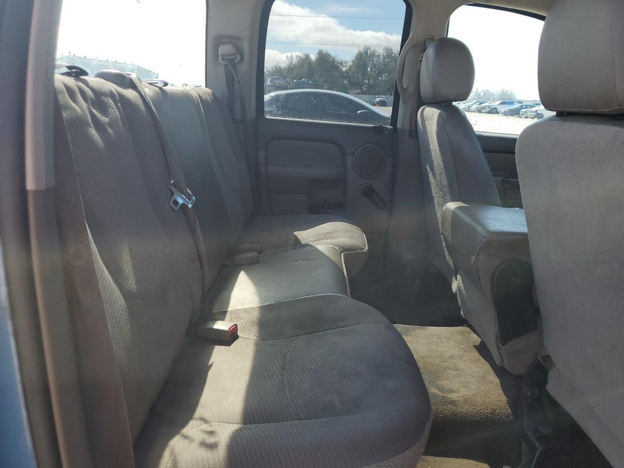 2003 Dodge RAM - Image 11