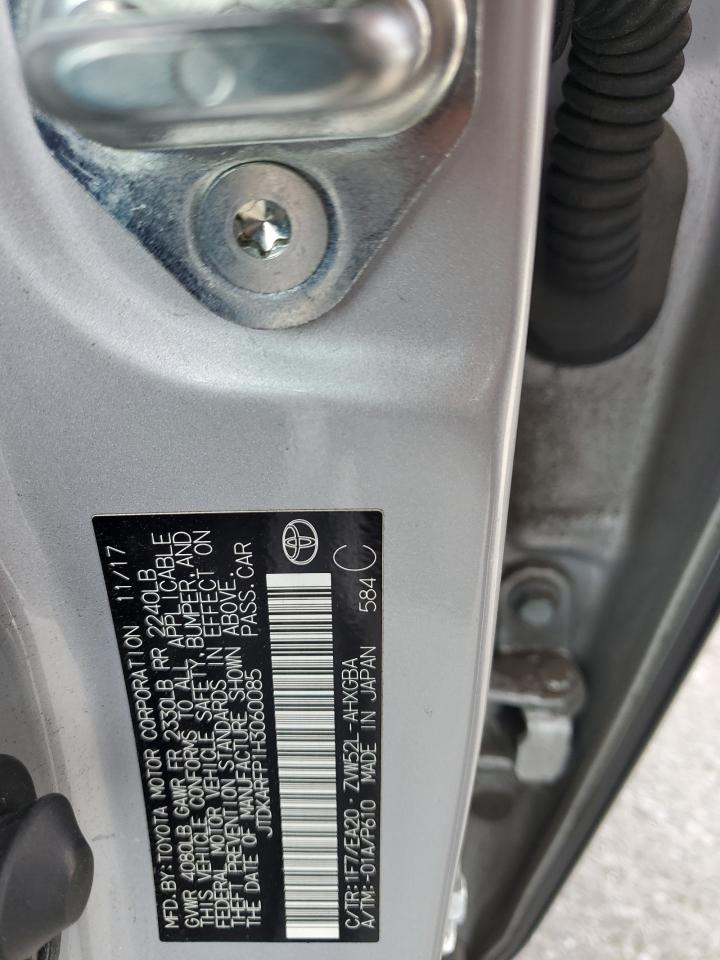 2017 Toyota Prius - Image 12