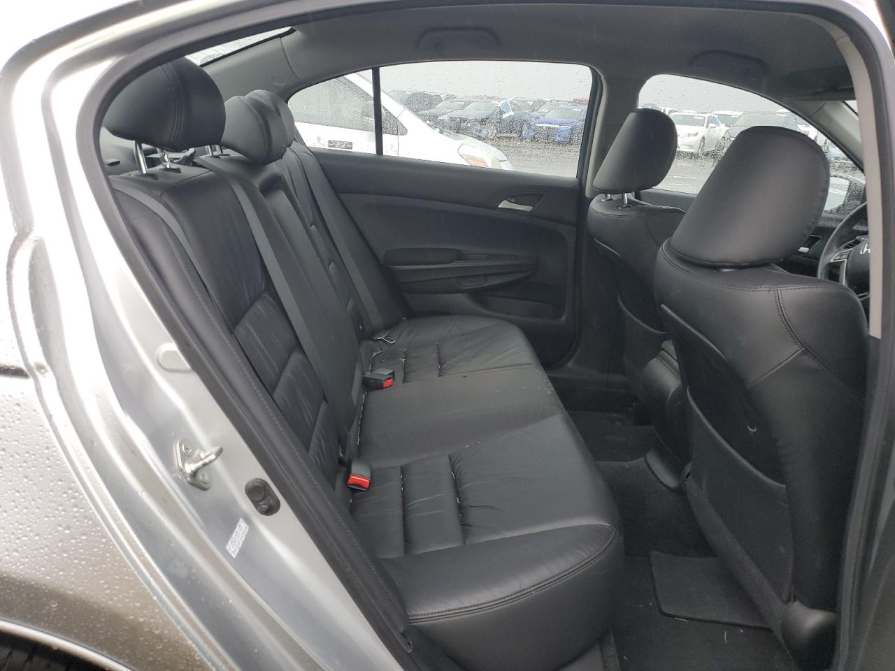 2012 Honda Accord - Image 10