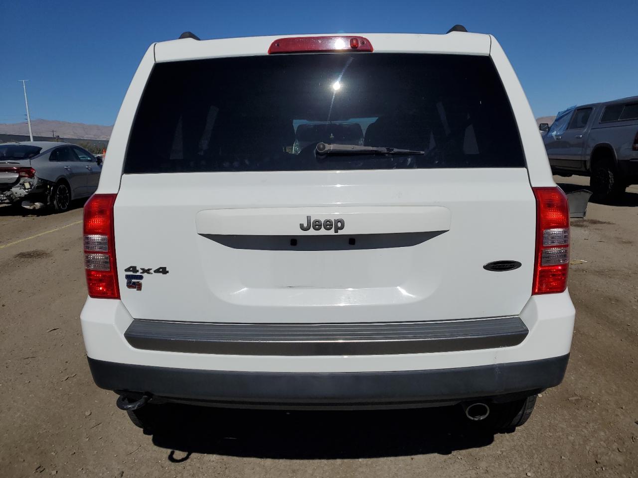 2016 Jeep Liberty (Patriot) - Image 6