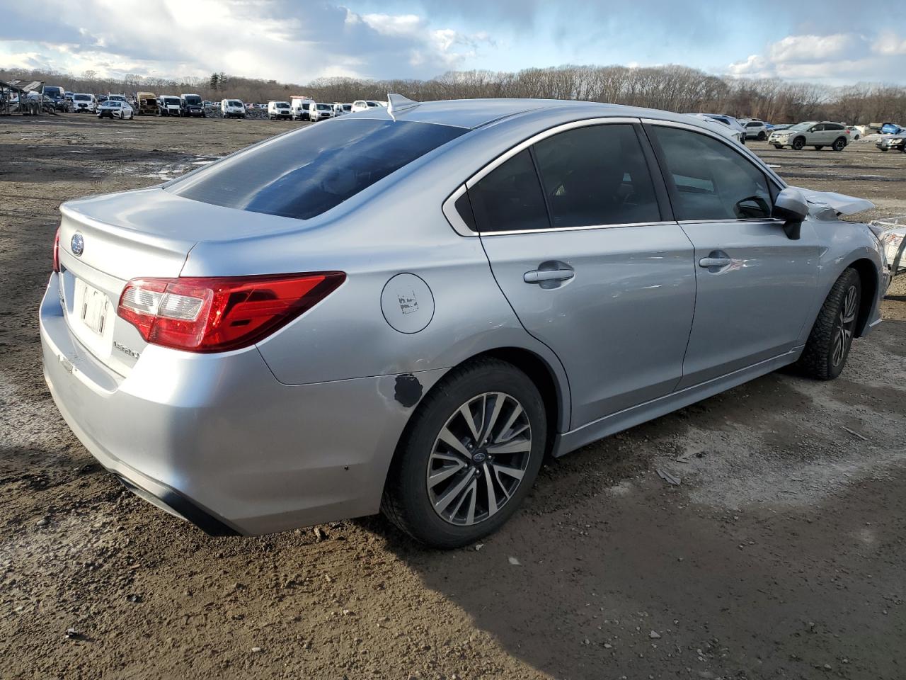 2018 Subaru Legacy - Image 3